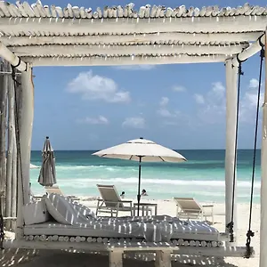 Hotel Playa Mambo Eco Cabanas, Tulum